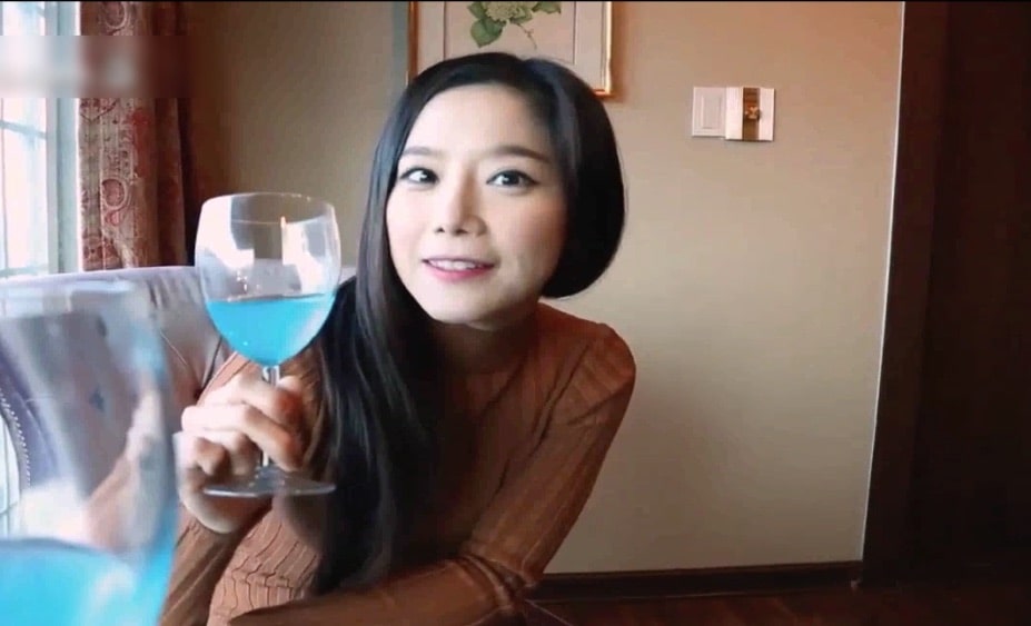 picture of chaedam drinking wine